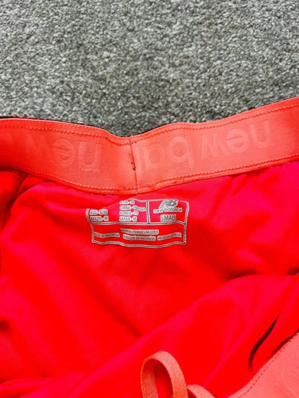 New Balance short size S - Picture 2 of 4